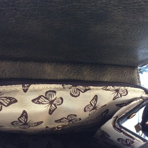 πBronze Vegan Backpack - Picture 3 of 3